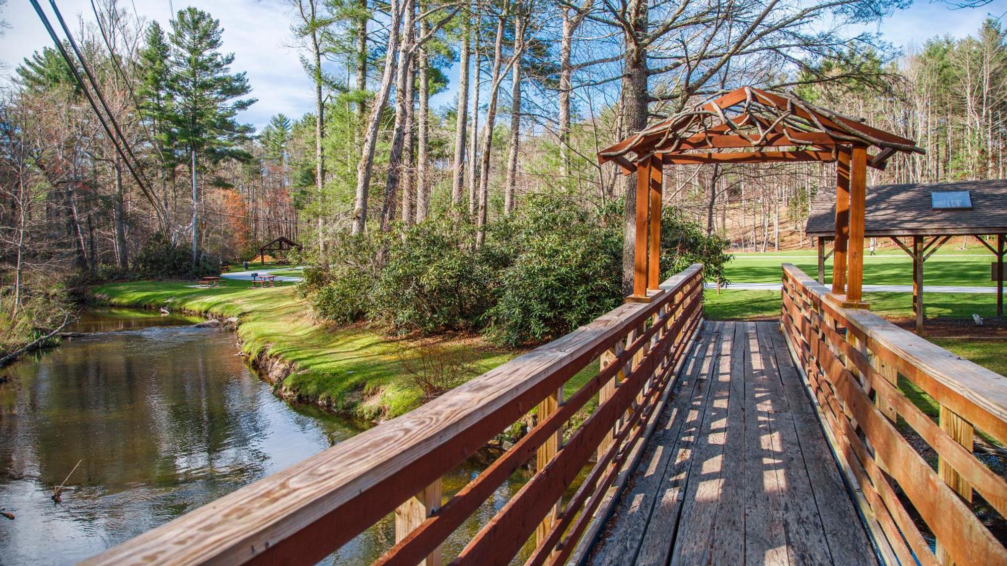 Resort Fairway Forest Sapphire